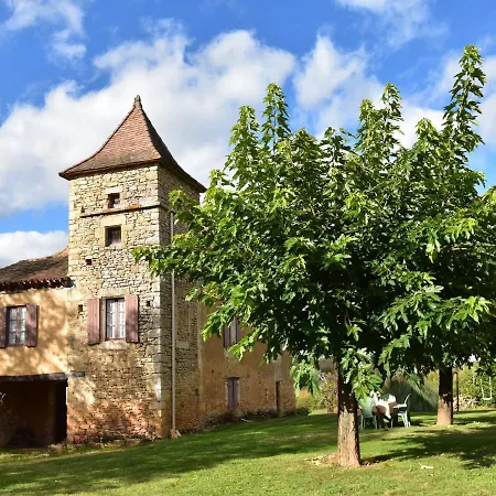 Vintage In Besse With Swimming Pool Holiday home Saint-Pompont