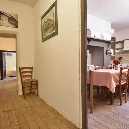 Vintage In Besse With Swimming Pool Holiday home