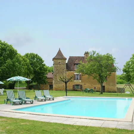 Holiday home Vintage In Besse With Swimming Pool Saint-Pompont